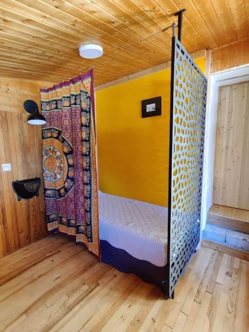 Chalet Ailleurs Appartement A Molines En Queyras Exterior photo
