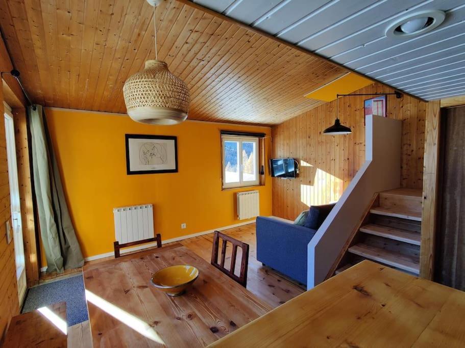 Chalet Ailleurs Appartement A Molines En Queyras Exterior photo